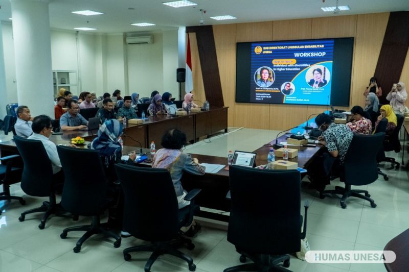 Pelatihan cara membelajarkan mahasiswa disabilitas ini dihadiri para dosen perwakilan dari prodi selingkung kampus "Rumah Para Juara."