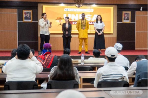 Peserta menyampaikan bahwa banyak pengalaman dan kesan yang mendalam yang didapatkan selama di Unesa, dan itu menjadi bekal penting bagi perjalanan mereka ke depan.