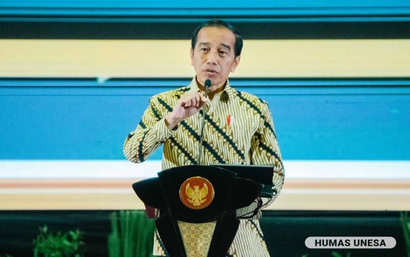 Presiden Republik Indonesia Ir. H. Joko membuka Forum Rektor Indonesia