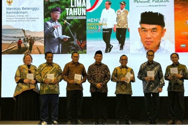 Cak Hasan apresiasi buku yang diluncurkan Kemenko PMK tersebut yang dapat menjadi spirit pembangunan berkelanjutan menuju Indonesia Emas.