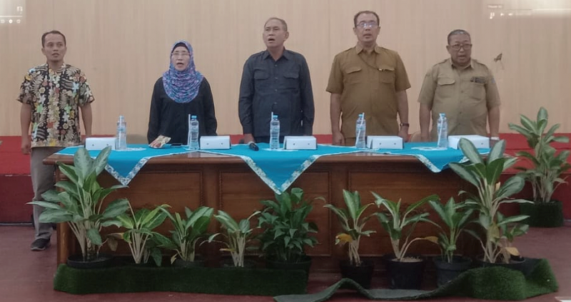 Bimtek kerja sama pusat literasi Unesa dan Dispendik 