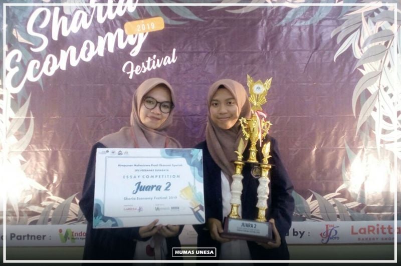 Tim Unesa Raih Juara 2 Diajang Essay Competition Sharia Economic Festival 2019